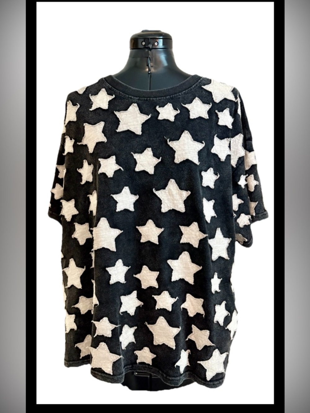 Blue Velvet Women’s black/ Gray Star Patch Oversized T-shirt Size S - Picture 2 of 9